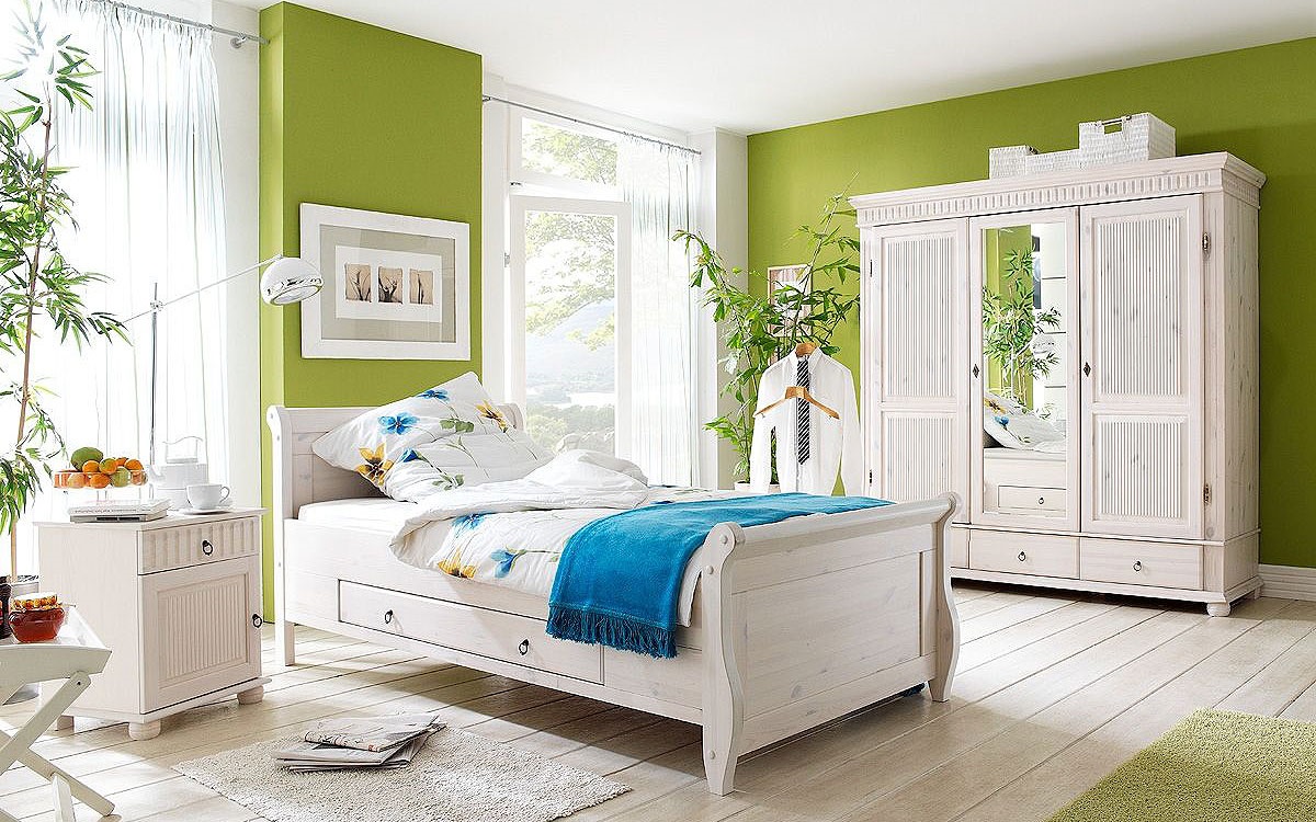 Скидки на мебель из массива сосны до 40%!