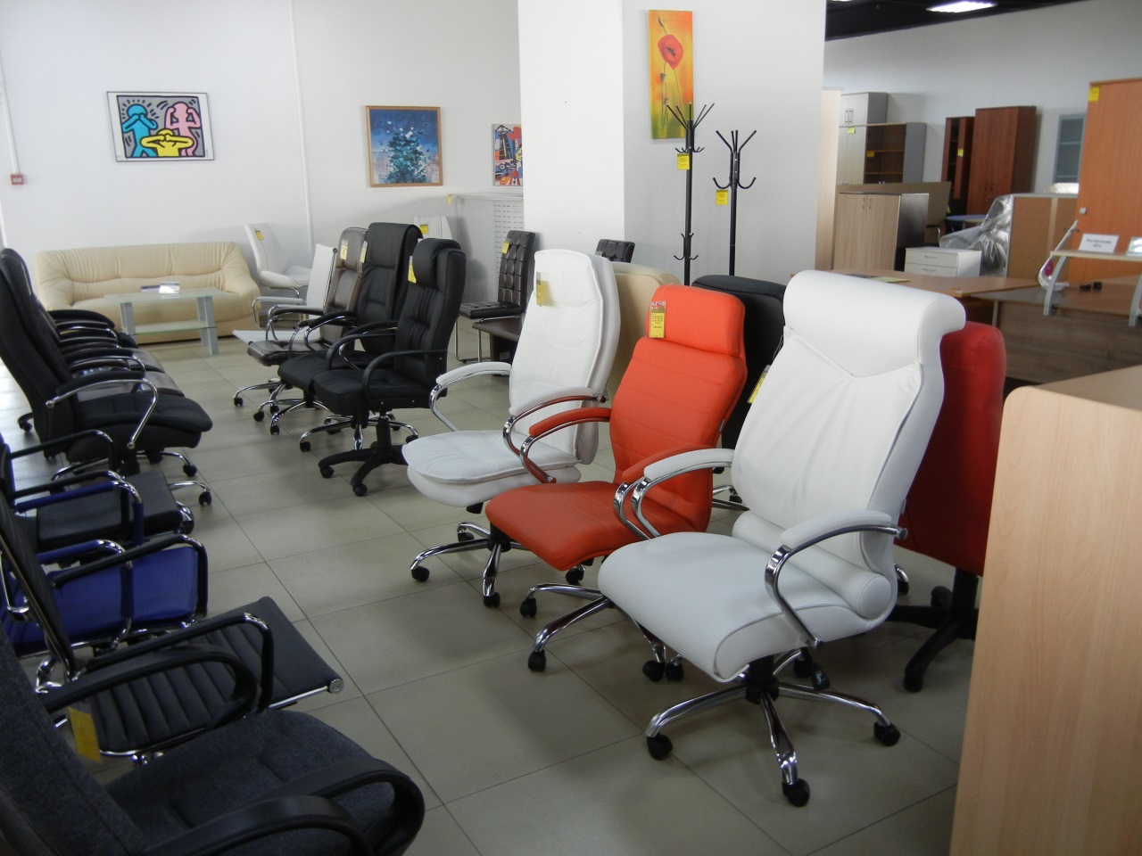 Большое поступление кресел